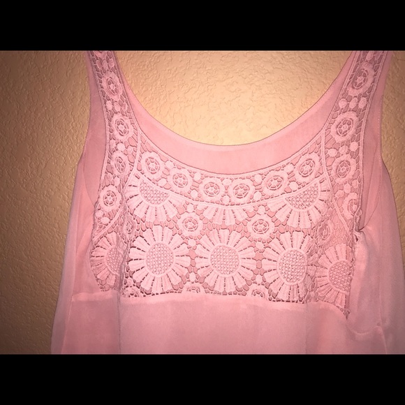 Pink flowy crop top - Picture 3 of 4